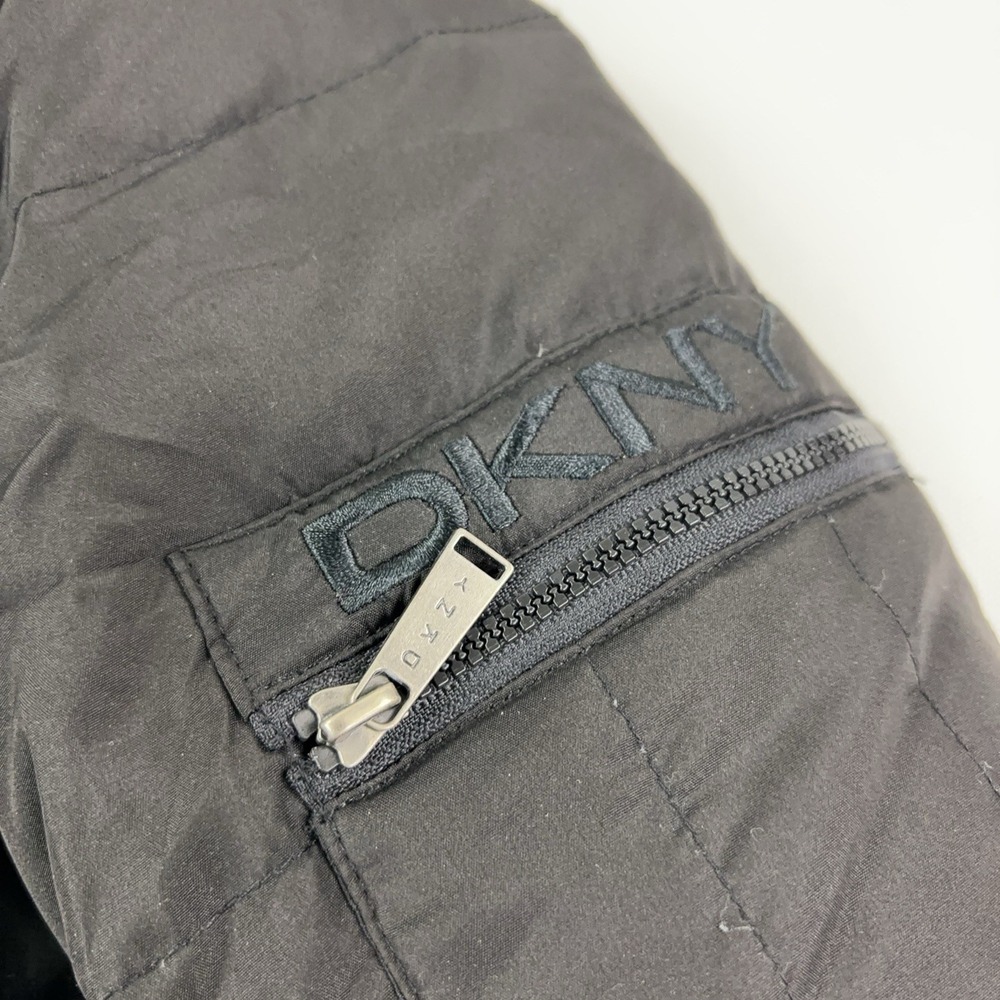 DKNY Jacket Womens Medium Black Down Puffer Hooded Ribbed Hem Zip Pockets Warm - Picture 4 of 12